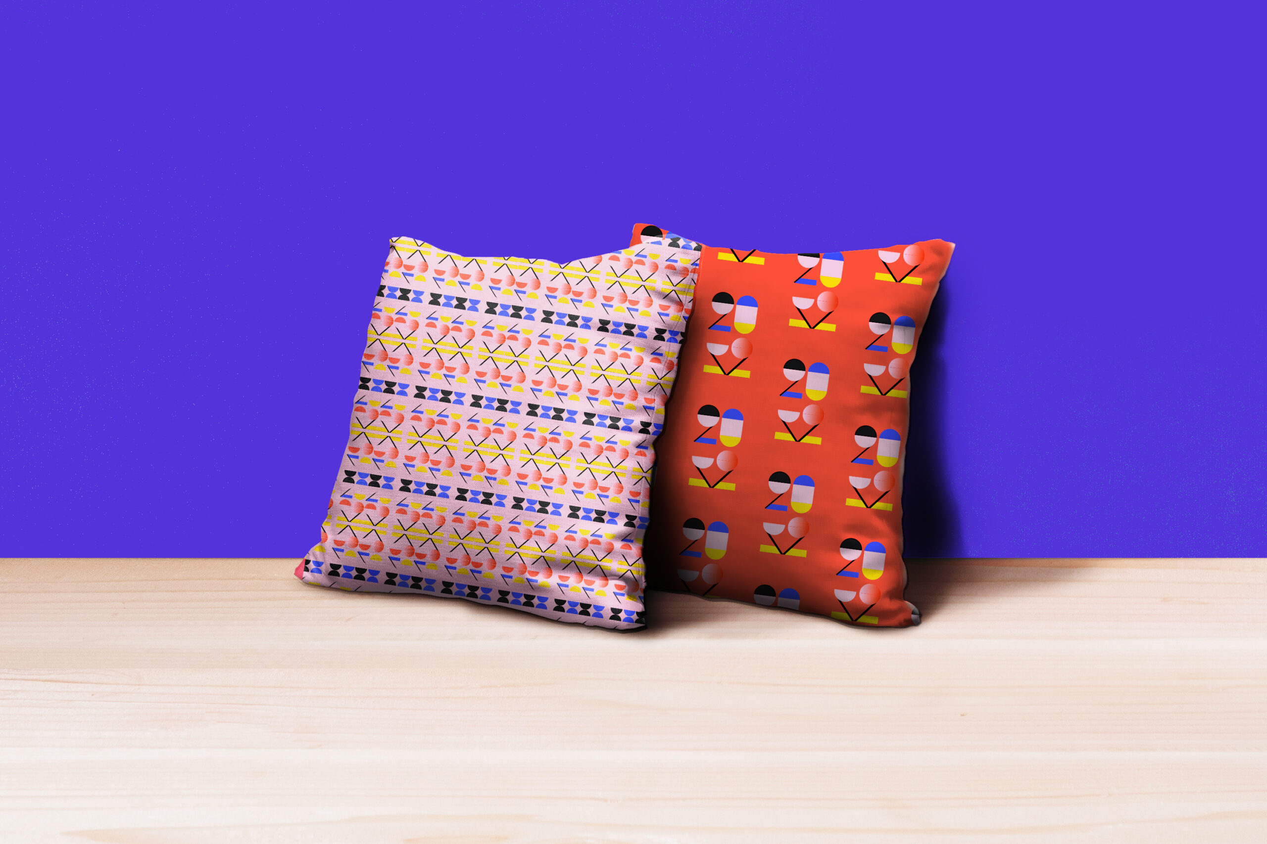 Mockup _red-pillow Mockup _red-pillow